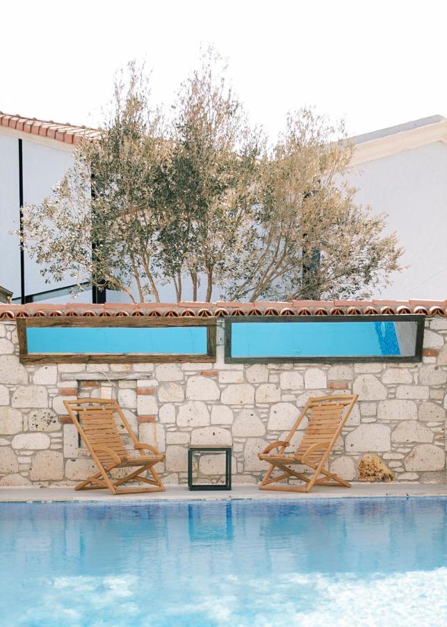 Signature Alacati Hotel Luaran gambar