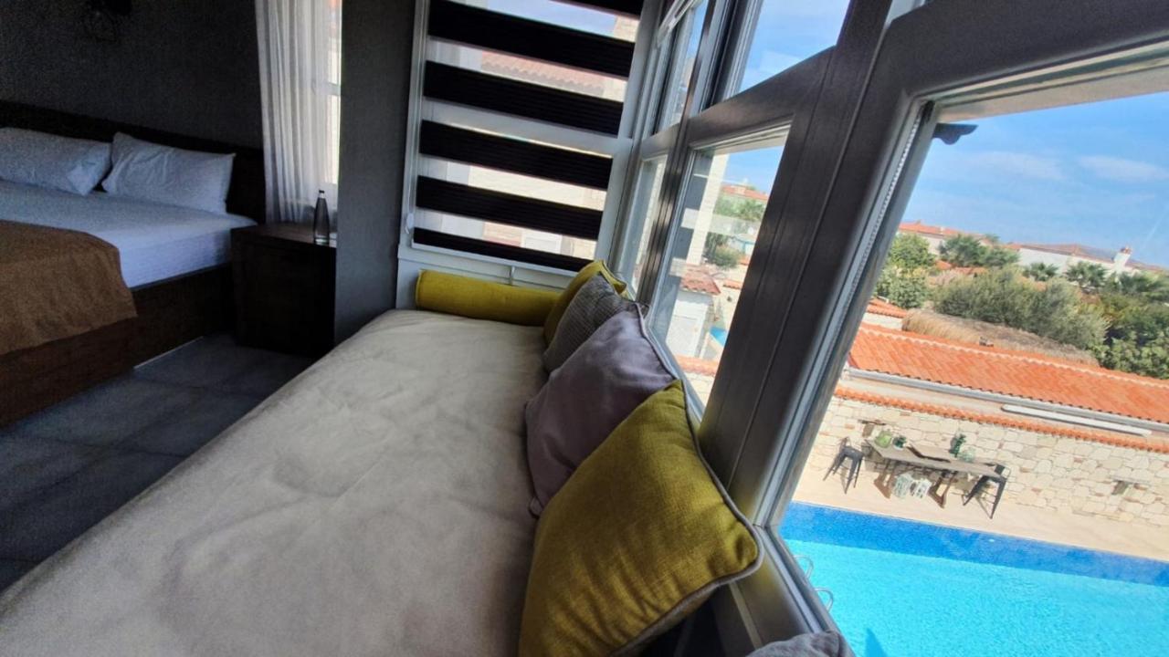 Signature Alacati Hotel Luaran gambar